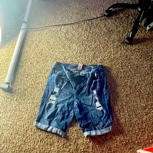 Jean shorts! Must go NOW